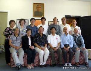 旅美侨领阮展鹏到访中中